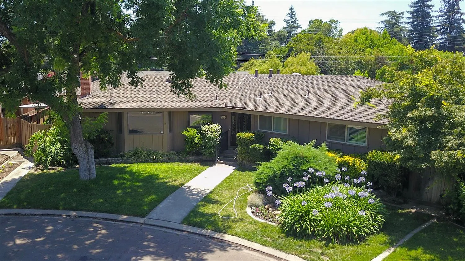 1005 Rutledge Pl photo 1