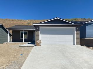 2385 SE Sage Brooke Rd, East Wenatchee, WA 98802