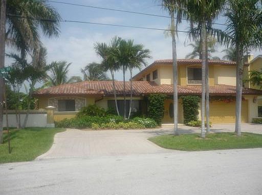 1st image of 2209 SW 15th Pl