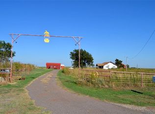 11836 N 2200 Rd, Cordell, OK 73632