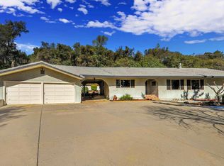 11836 Campo Seco Rd, Sonora, CA 95370