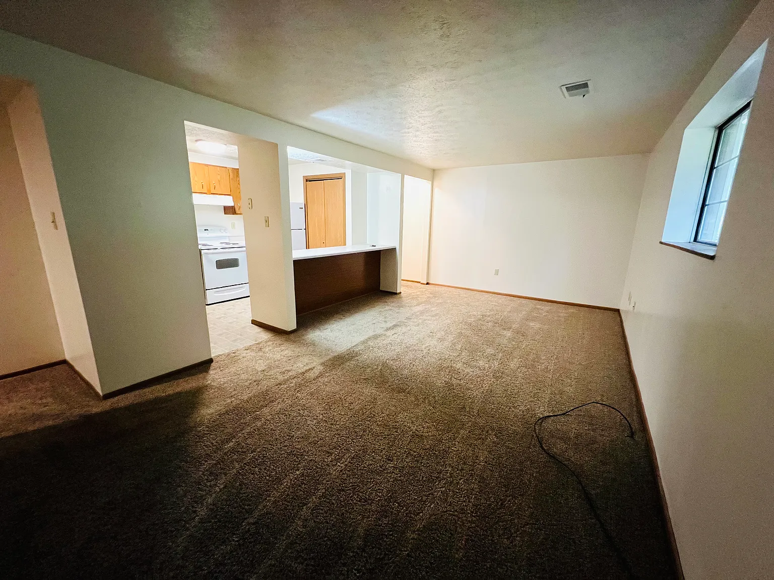 2 bed, $900 — Photo 1
