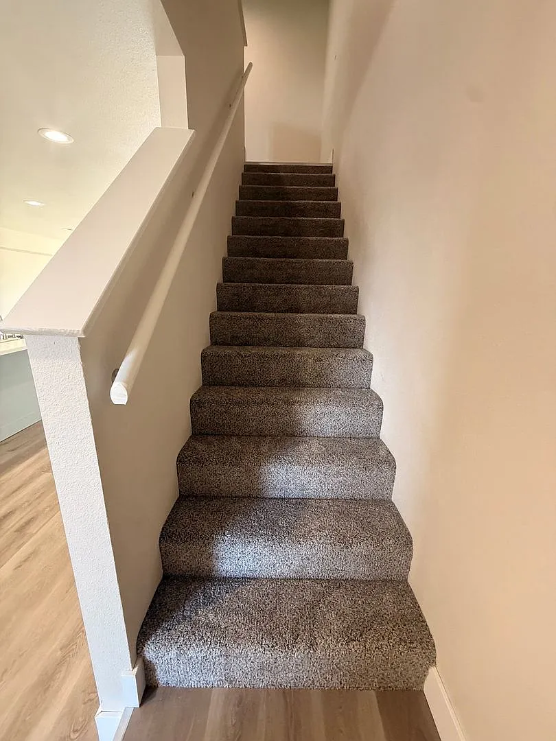 3040/3044 Bennington Place — Photo 4
