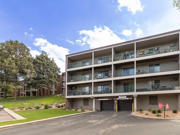 1700 Four Oaks Rd APT 219, Eagan, MN 55121