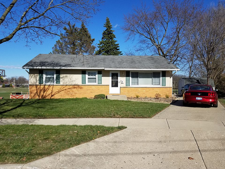 1st image of 1466 Royal Oak St SW
