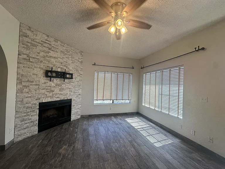 2601 W Broadway Blvd #554 — Photo 5