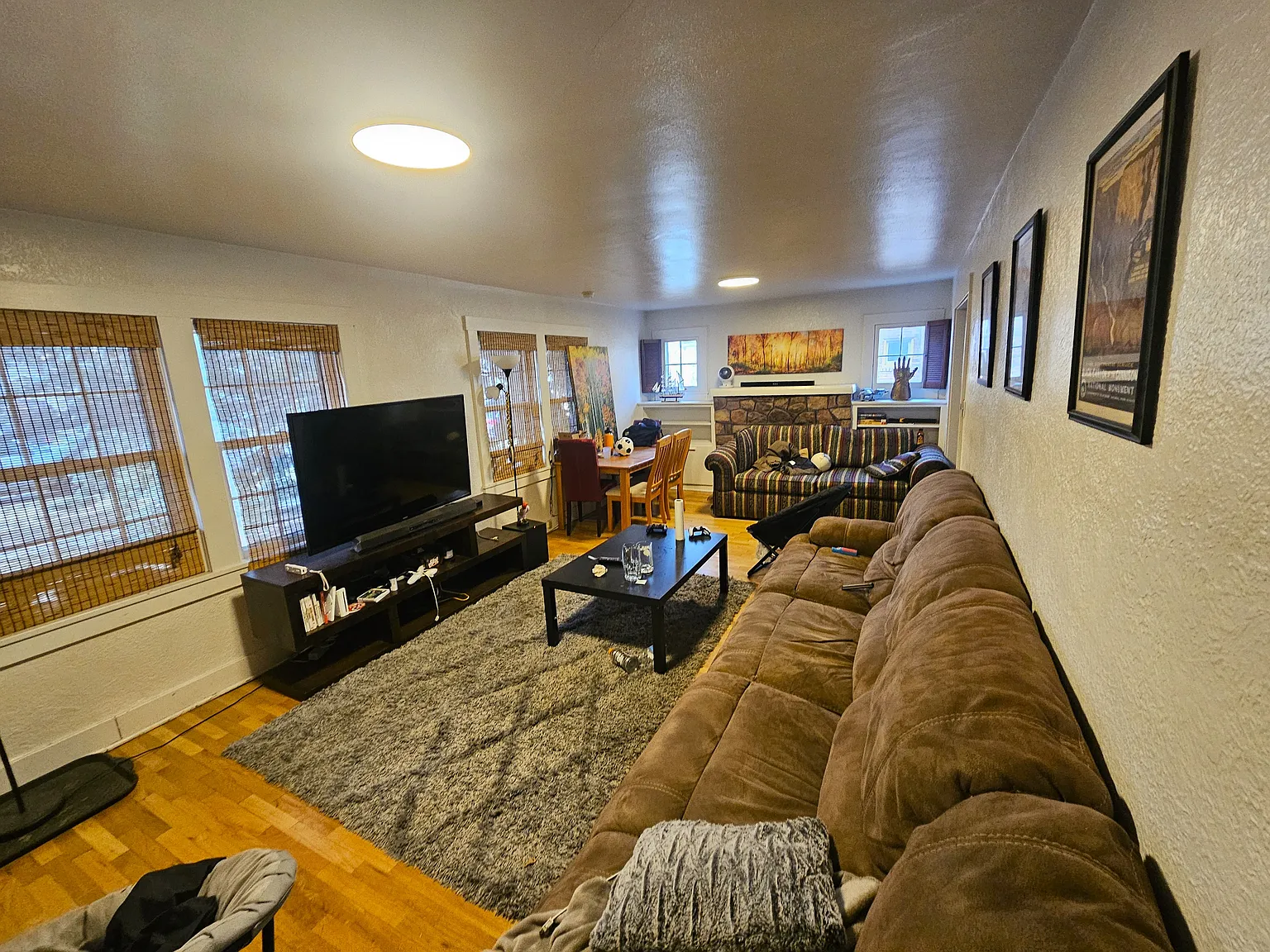 1032 Lincoln Pl — Photo 2