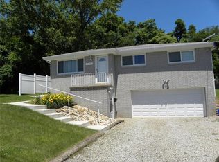13370 Saint Clair Dr, North Huntingdon, PA