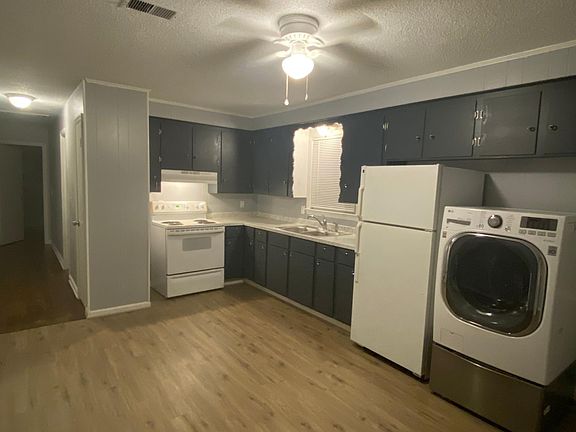 2nd image of 513 Rockhaven Dr