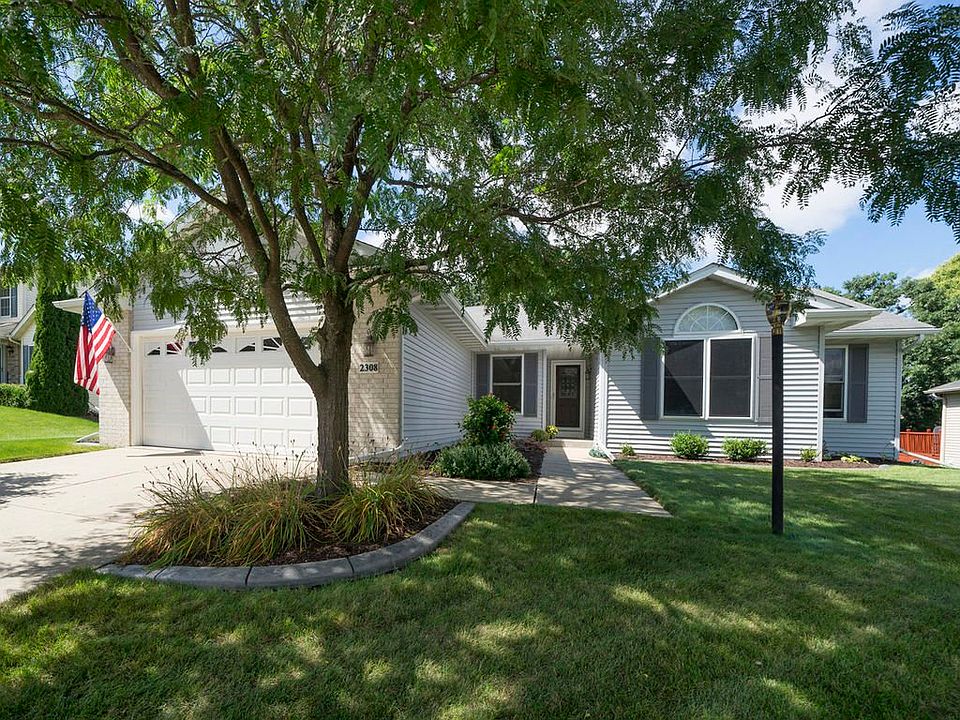 2308 Brookstone Ln Waukesha WI 53188 Zillow