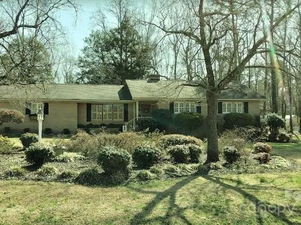 1005 Shady Ln, Lancaster, SC 29720