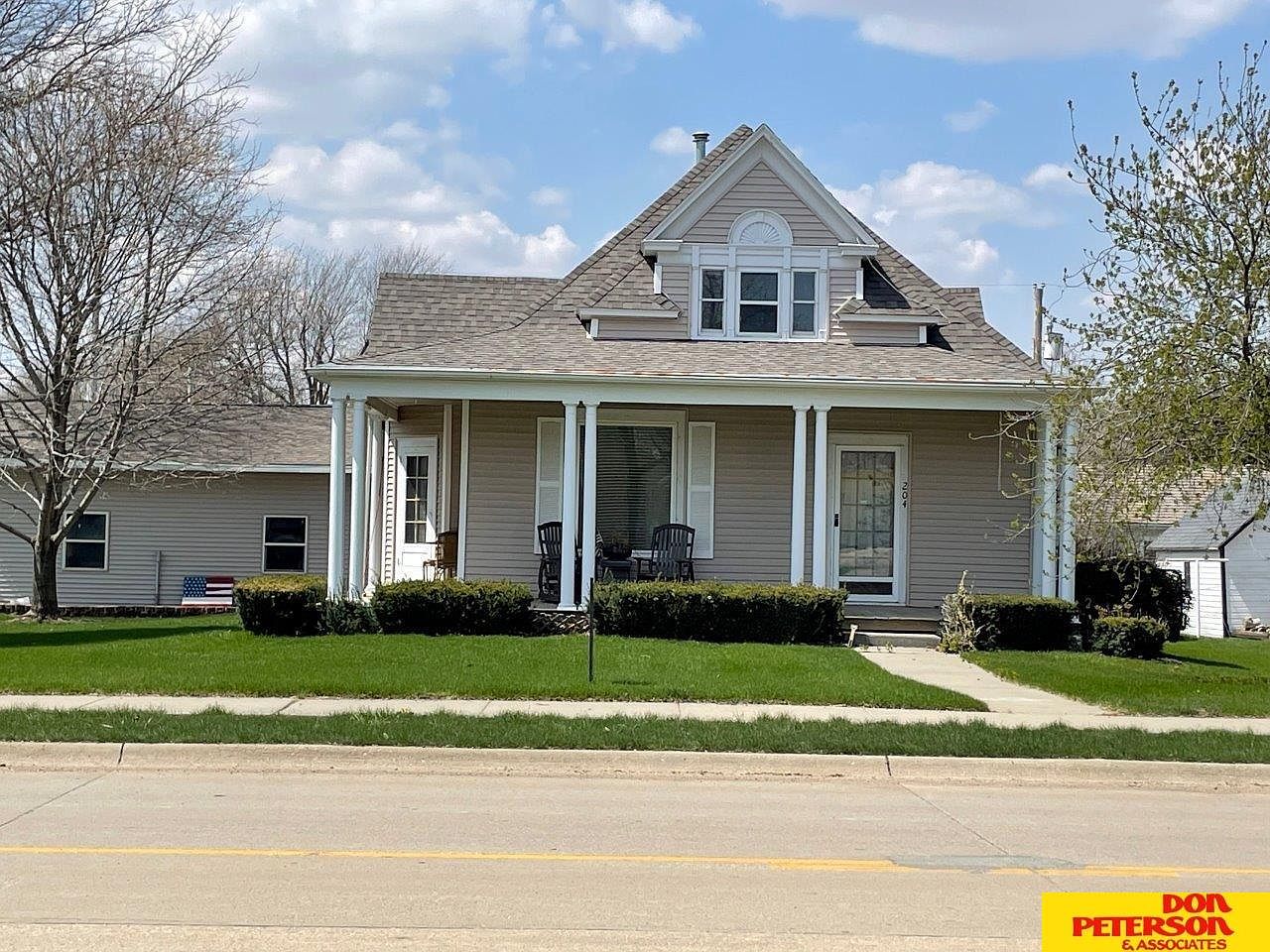 204 N Robinson Ave, Hartington, NE 68739 Zillow