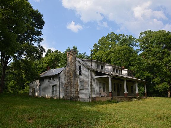 4th image of 1900 Little Bartons Creek Rd
