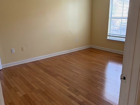 2nd image of 18135 Back Stretch Ln