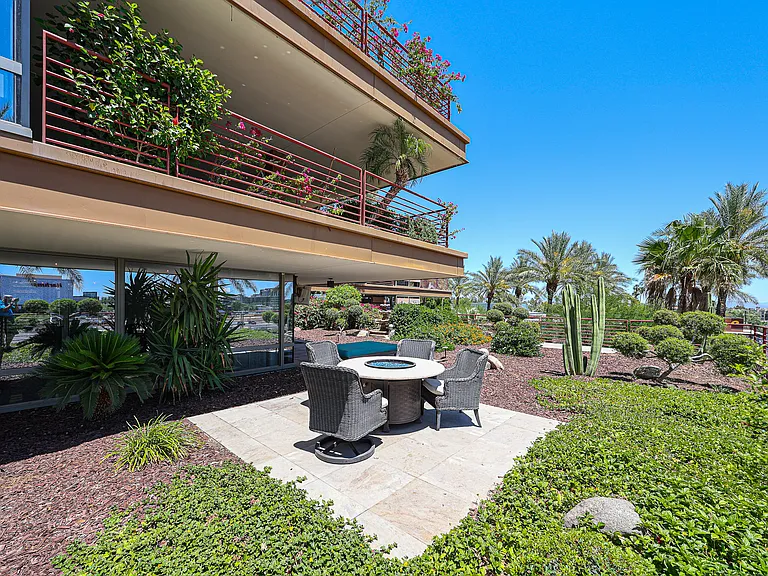 7157 E Rancho Vista Dr — Photo 15