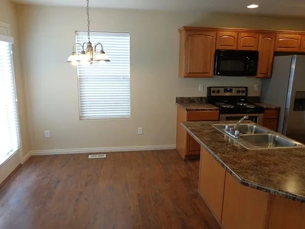 2148 E Revere Way — Photo 3