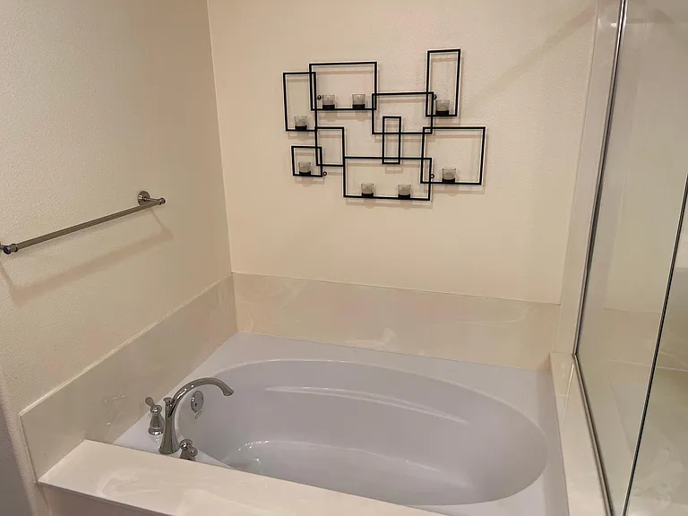 Soaking tub for relaxation