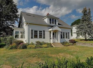 405 Maple Ave, Barrington, RI 02806