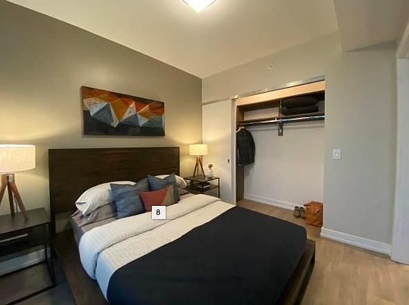 1st image of 1000 N Wells St #1403