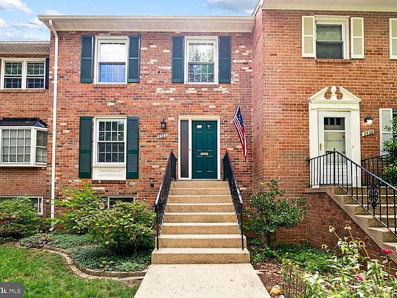 2nd image of 3322 Spring Ln