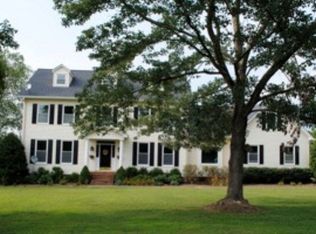 928 Houston Valley Rd, Tunnel Hill, GA 30755