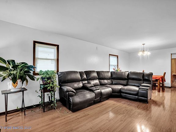 5th image of 736 Bellwood Ave