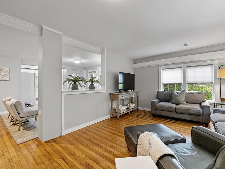 31 Water St #1 — Photo 2