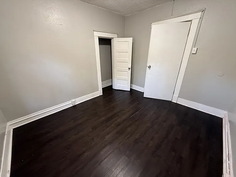 728 N Holmes St — Photo 3