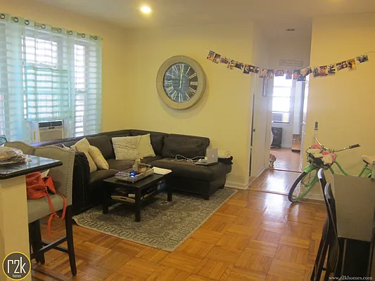 Rented by Realty 2000 Corp | media 20