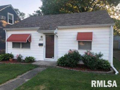2061 N 8th St, Springfield, IL, 62702
