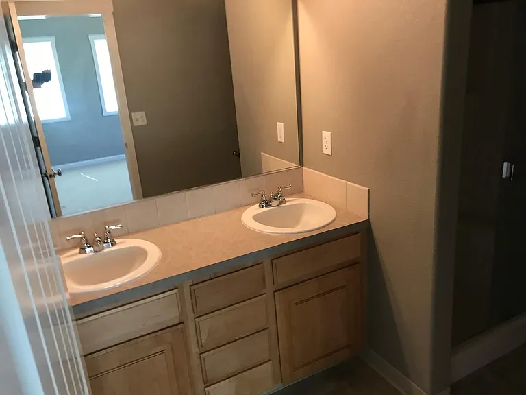 9507 NE 73rd St — Photo 10