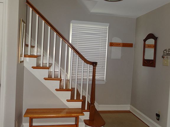 1st floor Entranceway