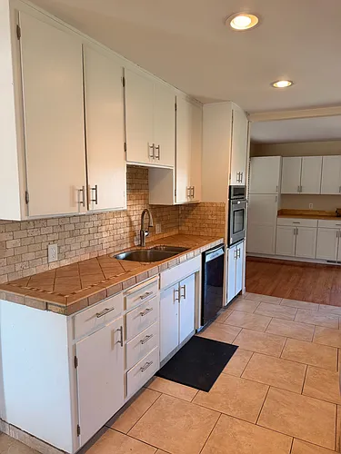 2607 Warwick Ln Photo 1