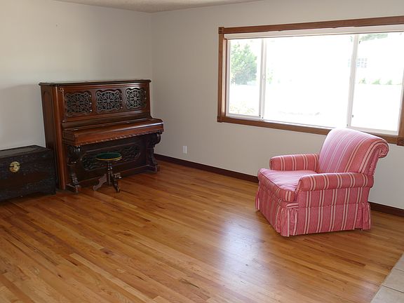 Living room with fireplace