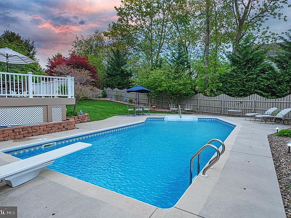 2nd image of 20500 Woodbridge Dr