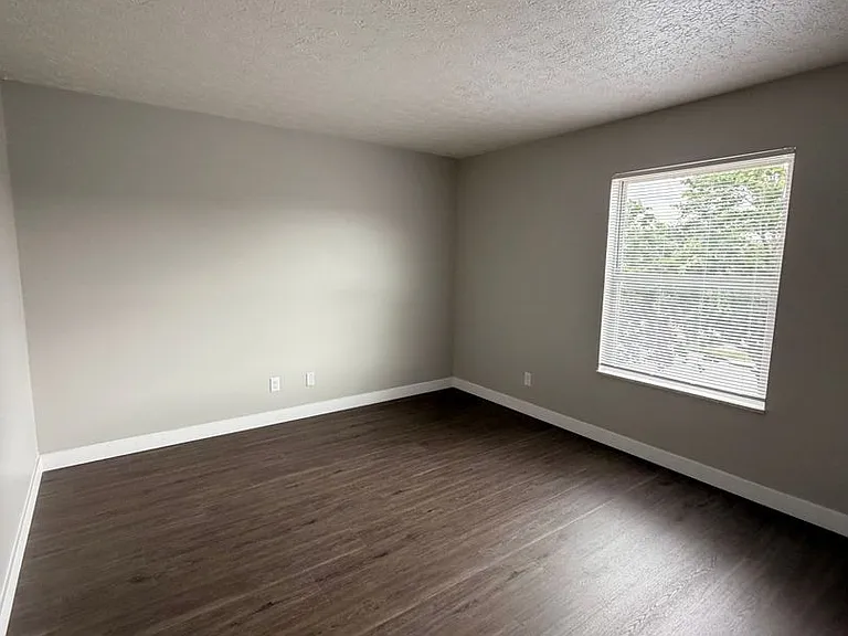 Jefferson Crossing Townhomes — Photo 35