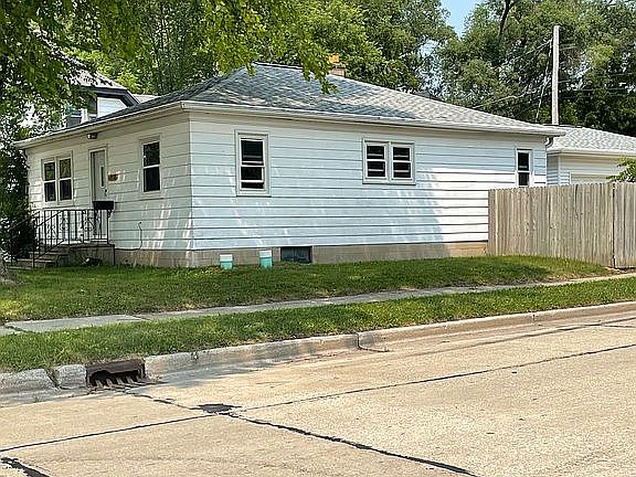 Corner lot-Indiana Street