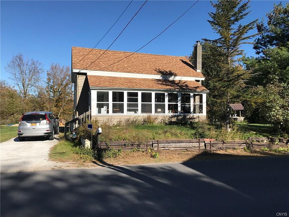 1st image of 107 Mill St