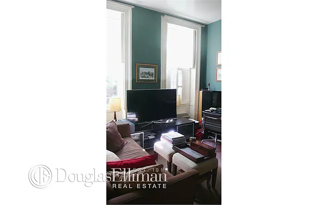 Rented by Douglas Elliman | media 31