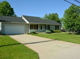 10633 Dunn Rd, Osceola, IN 46561