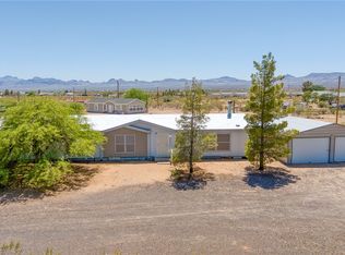 4745 N Mormon Flat Rd, Golden Valley, AZ 86413