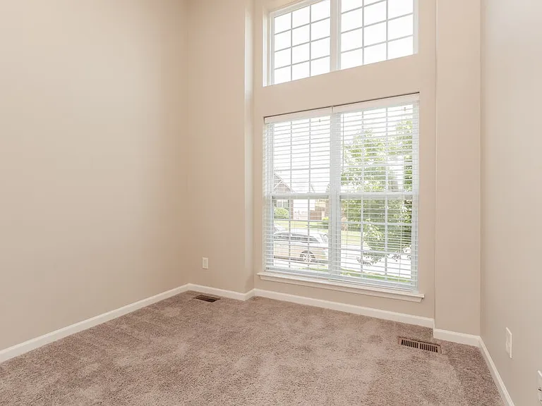 4028 Kristen St — Photo 13