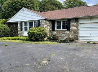 3843 Warfield Dr, Huntingdon Valley, PA 19006