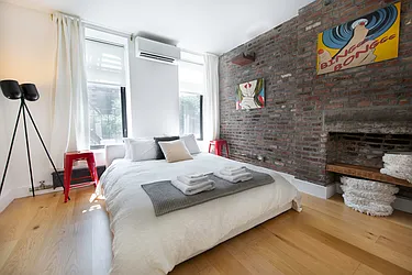 Rented by Safdie Realty Group