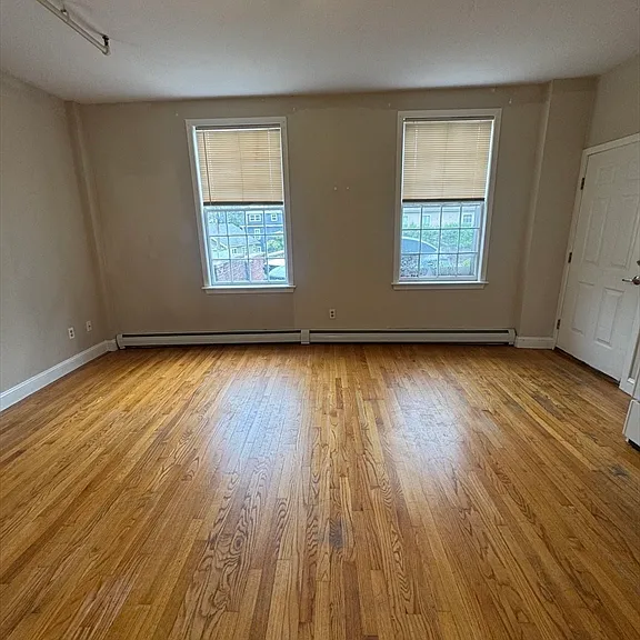 52 Washington St #4 — Photo 3