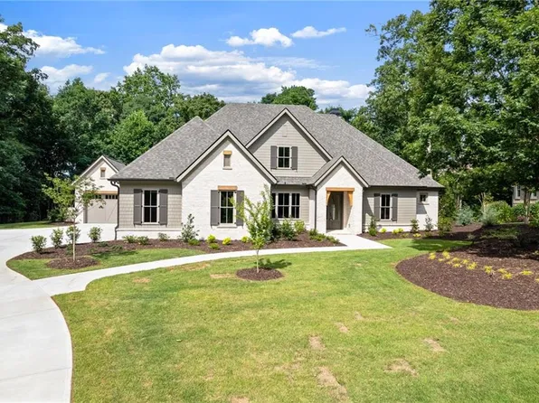 5416 Planting Field Ln, Flowery Branch, GA 30542