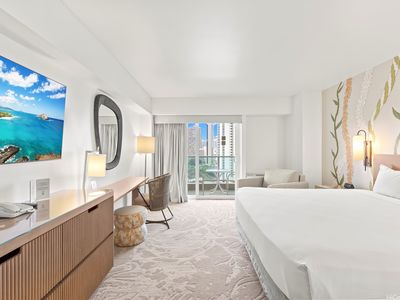 410 Atkinson Dr #1614, Honolulu, HI, 96814