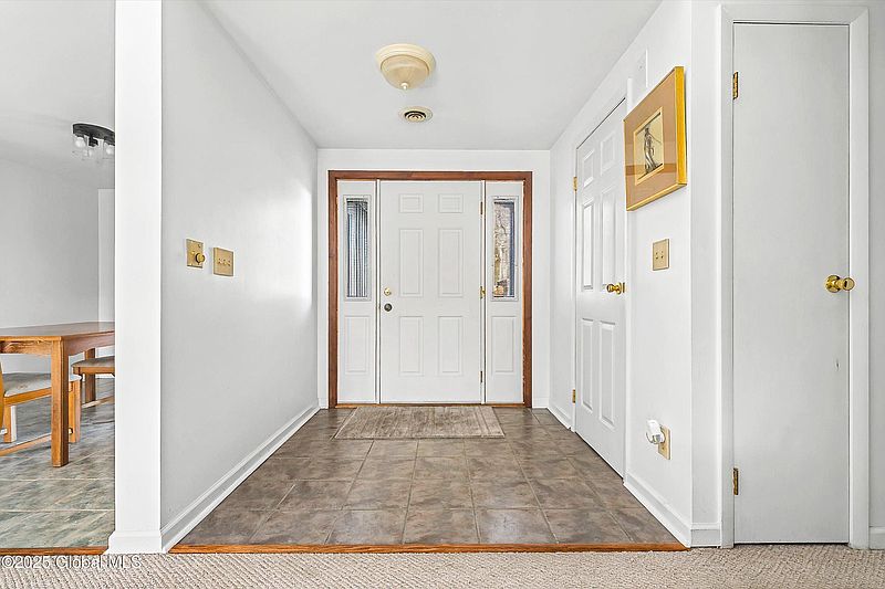 3rd image of 10 Sand Spurrey Road
