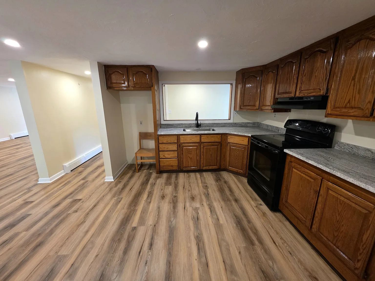 4 bed, 1500 sqft, $3,000 — Photo 4