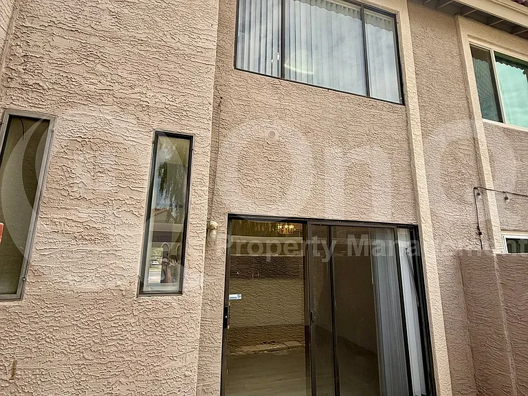 500 N Roosevelt Ave #134 — Photo 19
